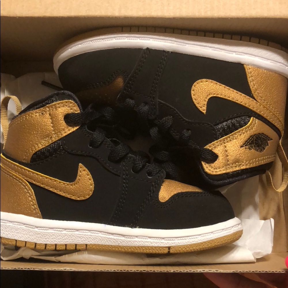Nike Melo 1’s - Brand New Toddler Size 6